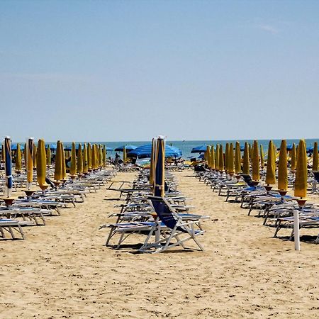 Piazza Mazzini Appartamento A 2 Passi Dal Mare. Лідо-ді-Єзоло Екстер'єр фото